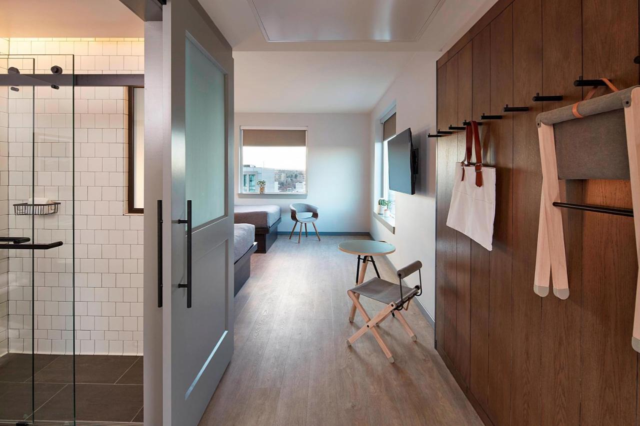 Moxy Denver Cherry Creek DEN Exterior foto